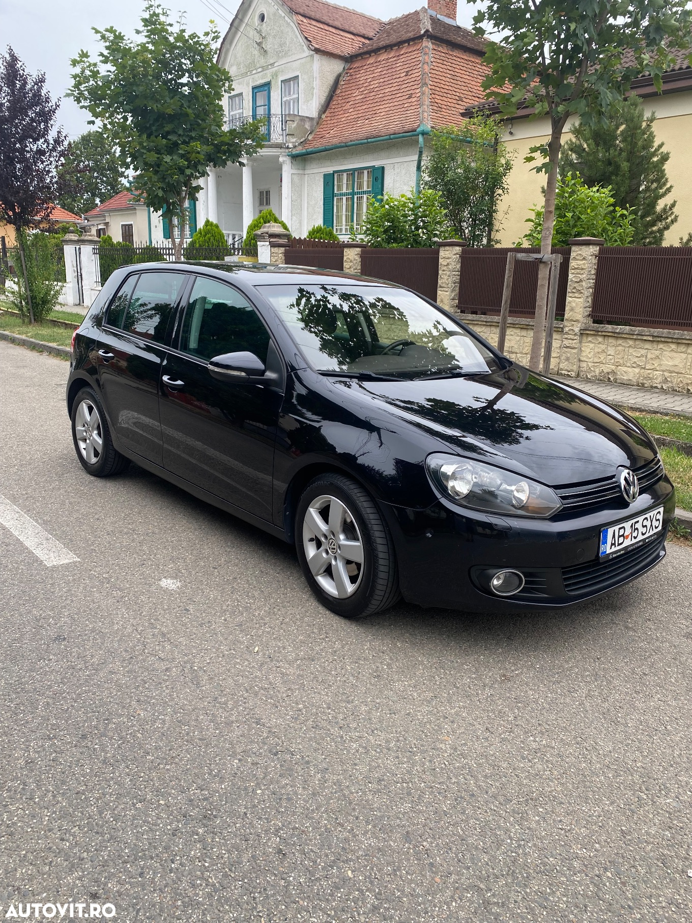 Volkswagen Golf 1.6 TDI DPF Highline - 2