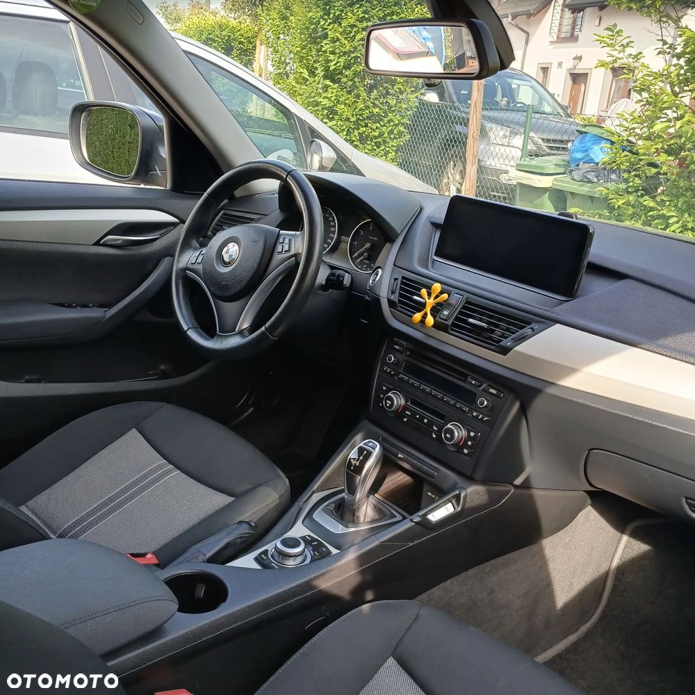 BMW X1 sDrive20i - 13