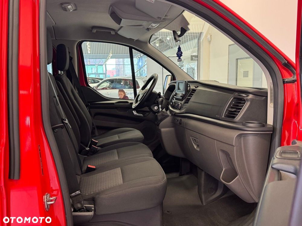Ford Transit Custom - 11