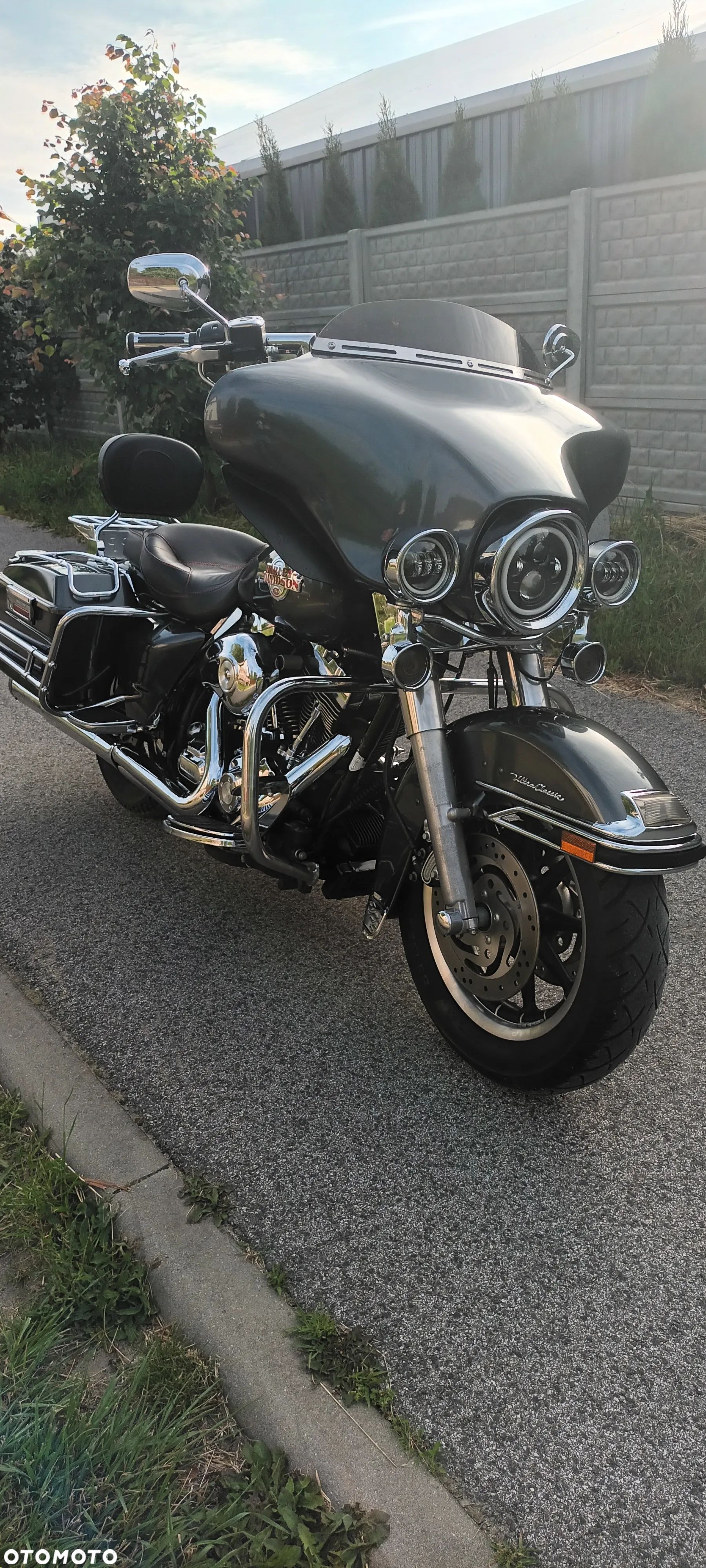 Harley-Davidson Touring Street Glide - 1
