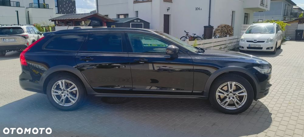 Volvo V90 D4 AWD Geartronic - 4