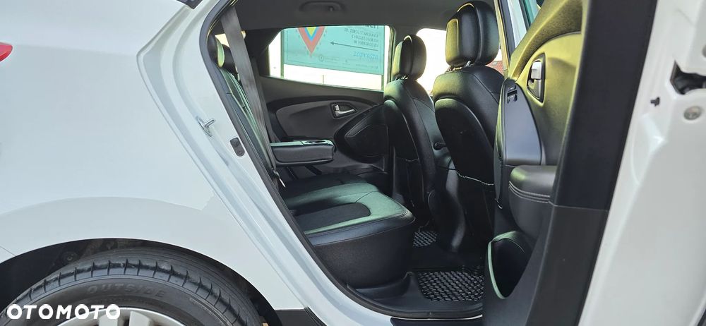 Hyundai ix35 2.0 CRDi 4WD Automatik Premium - 26