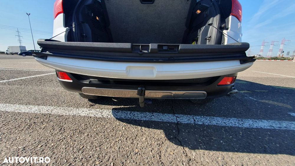 Peugeot 3008 2.0 HDI FAP Premium - 24