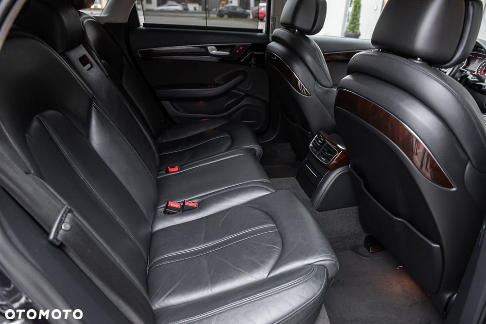 Audi A8 3.0 TDI DPF clean quattro tiptronic - 38