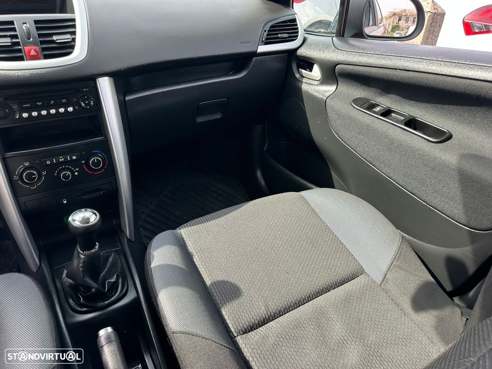Peugeot 207 1.4 HDi Sport - 15