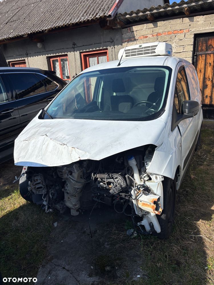 Ford transit courier - 1