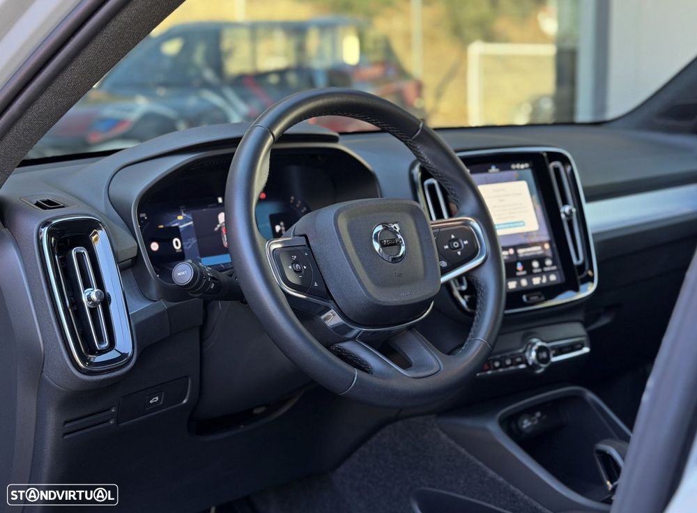 Volvo Xc40 2025 photo 5