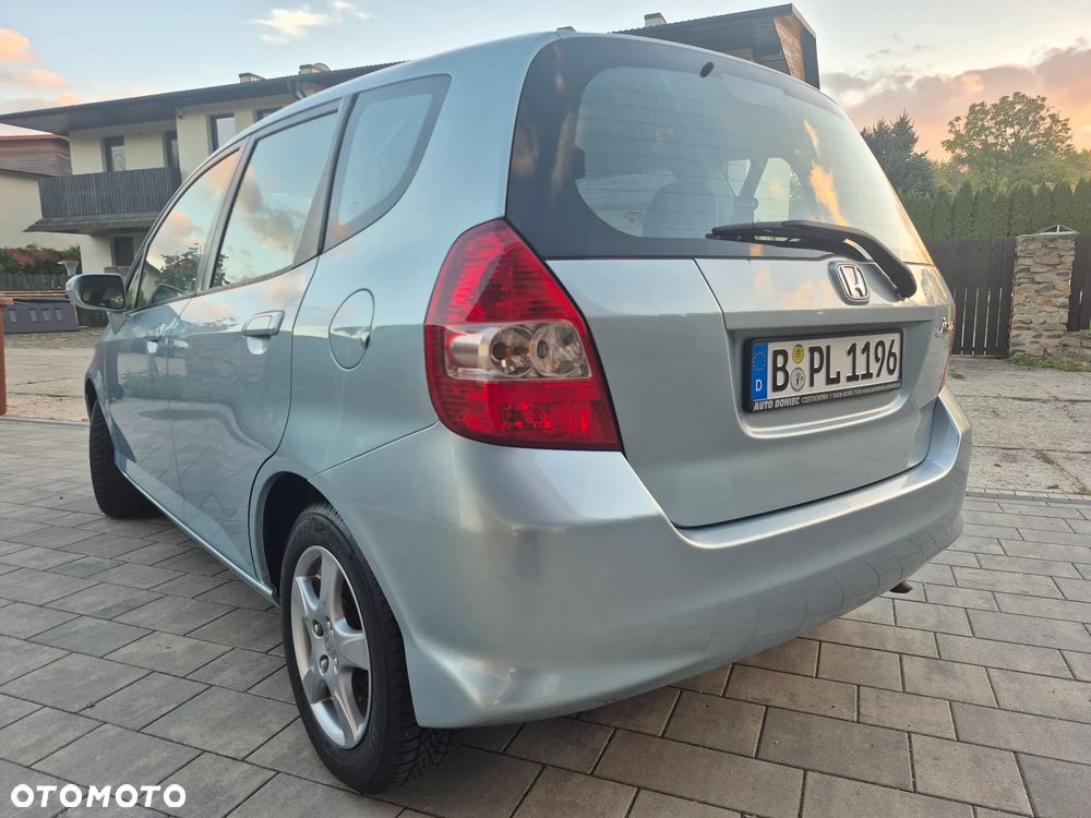 Honda Jazz 2008 photo 3