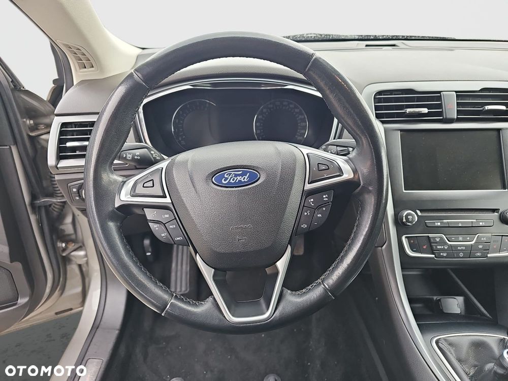 Ford Mondeo - 17