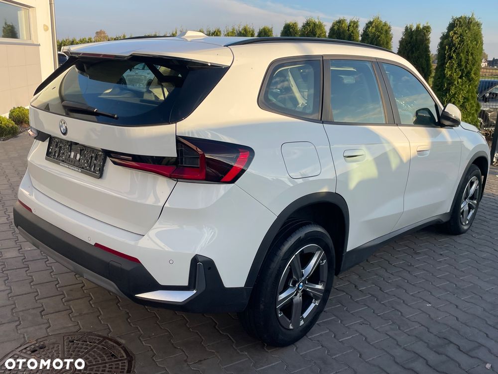 BMW X1 sDrive18i xLine - 3