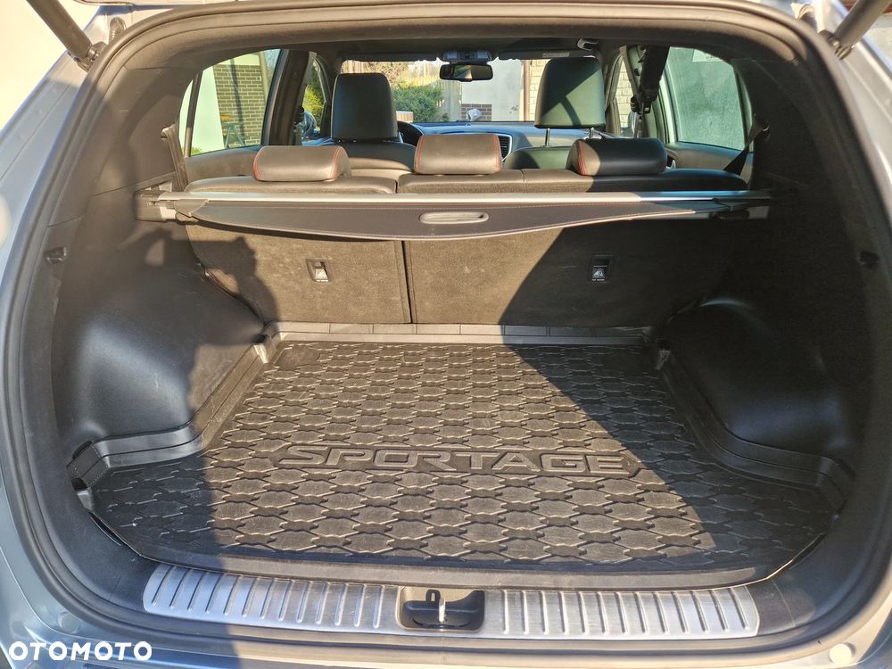 Kia Sportage 1.6 CRDI AWD Eco-Dynamics+ (48V M-H) DCT GT LINE - 3