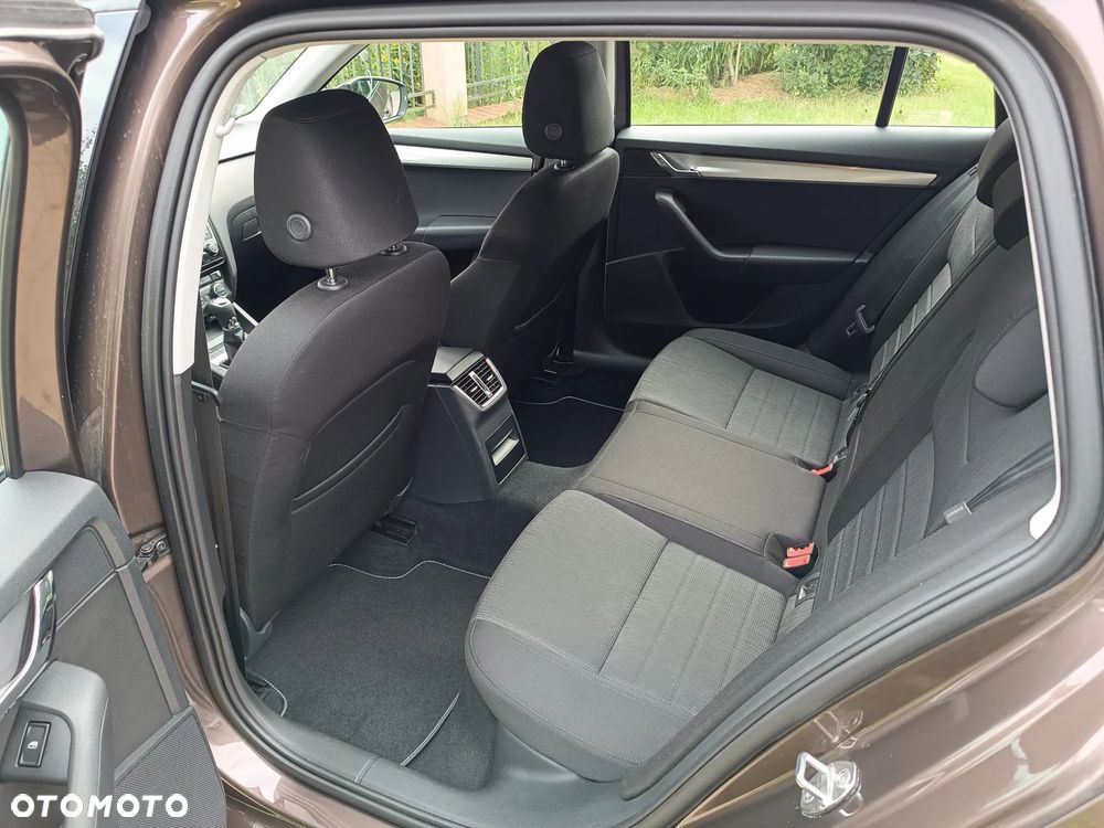 Skoda Octavia 1.4 TSI Style - 8