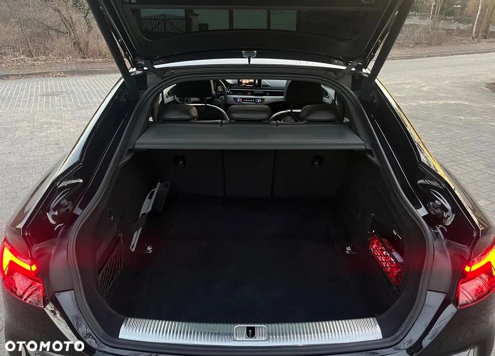 Audi A5 Limousine - 6