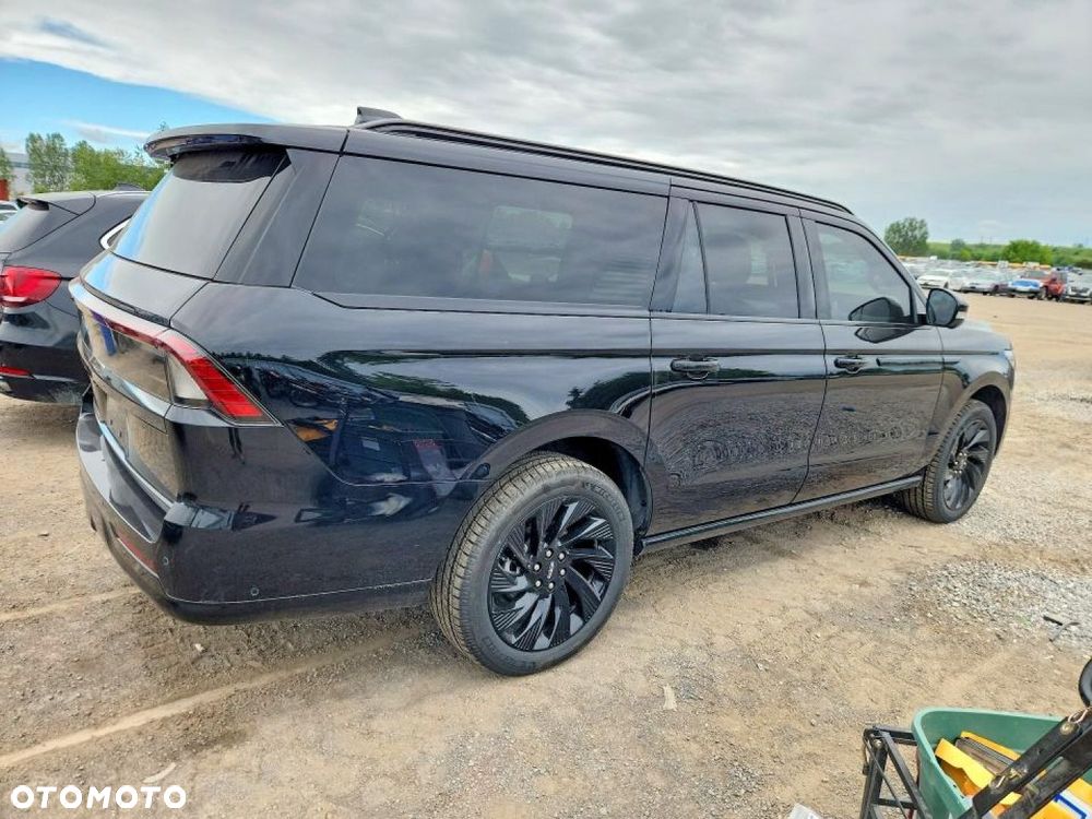 Lincoln Navigator - 4