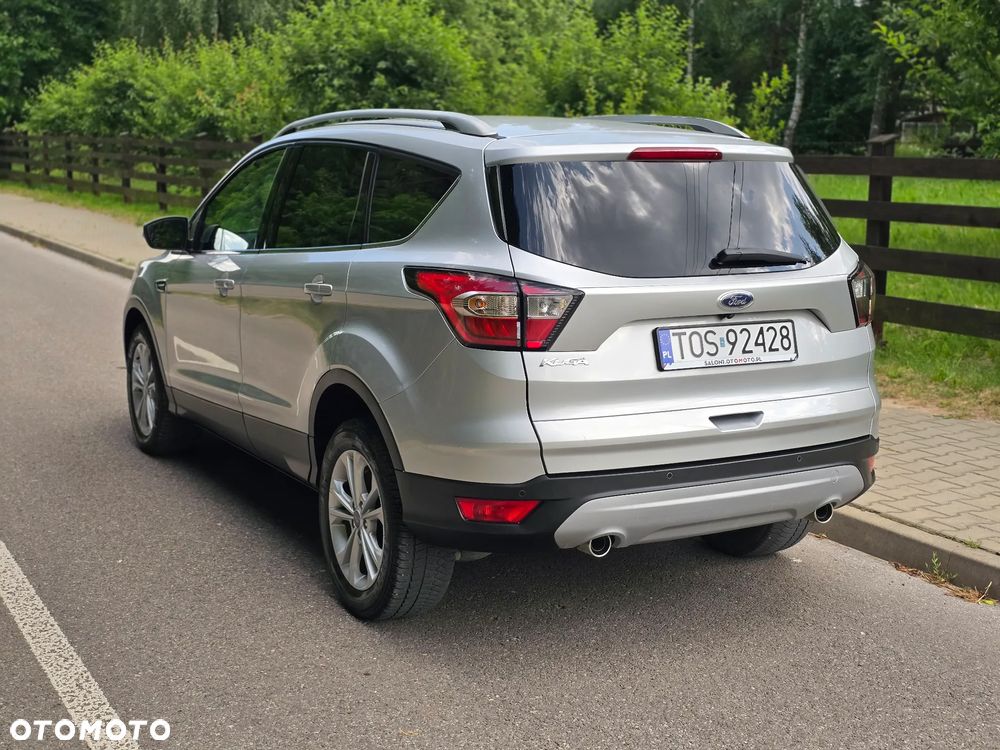 Ford Kuga 2.0 TDCi 2x4 Titanium - 15