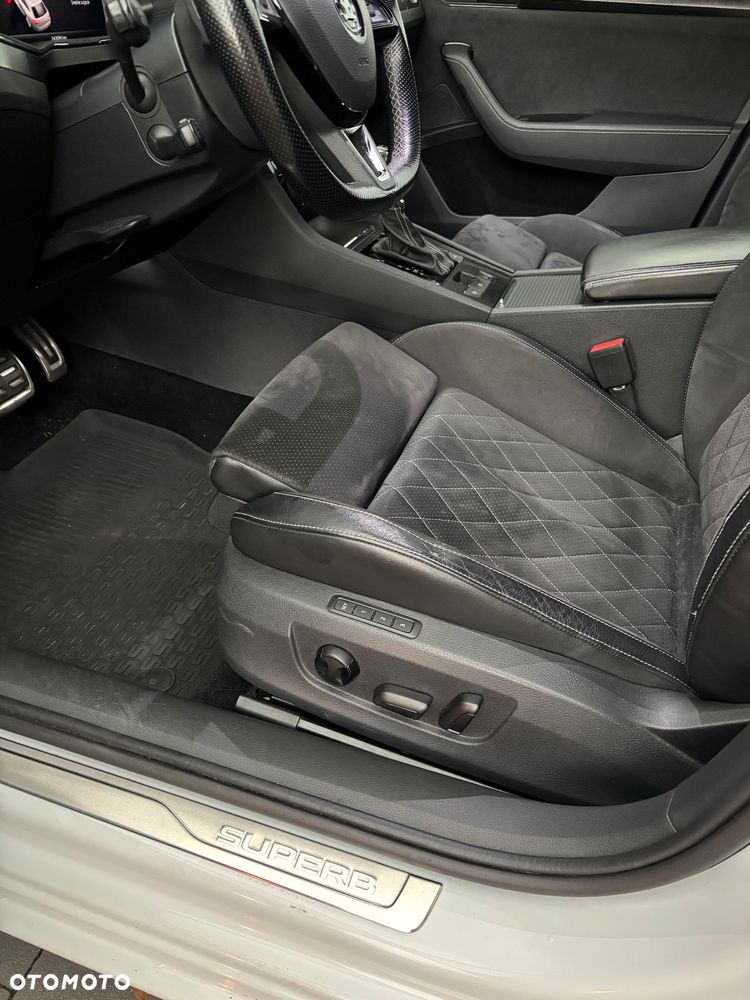 Skoda Superb 2.0 TDI SCR Sportline DSG - 24