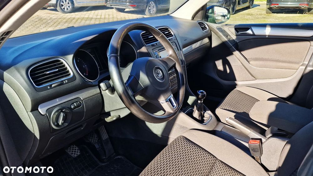 Volkswagen Golf VI 1.6 TDI Comfortline - 8