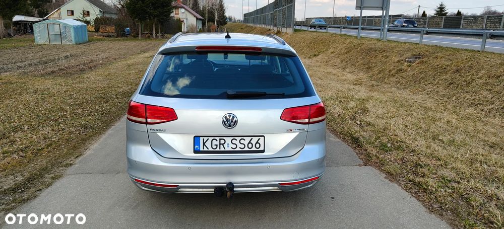 Volkswagen Passat Variant 1.6 TDI (BlueMotion Technology) Trendline - 10