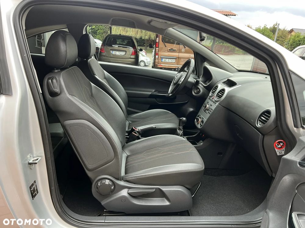 Opel Corsa 1.2 16V Edition 150 - 30