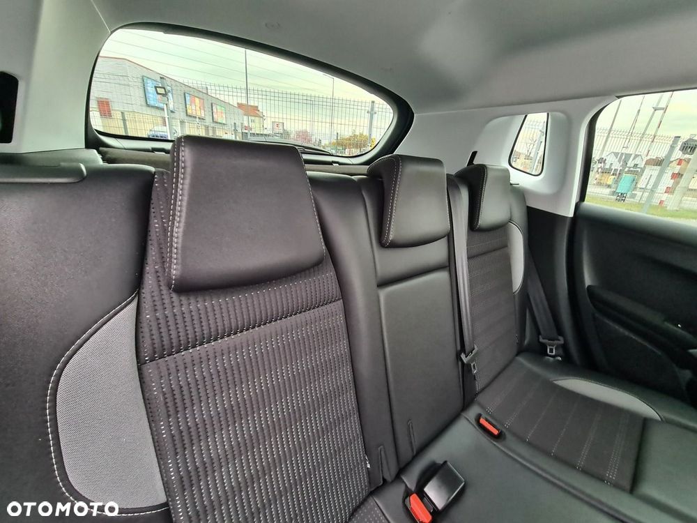 Peugeot 2008 1.2 Pure Tech GPF Allure S&S - 28