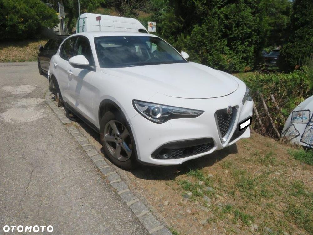 Alfa Romeo Stelvio 2.2 JTDM Q4 - 1
