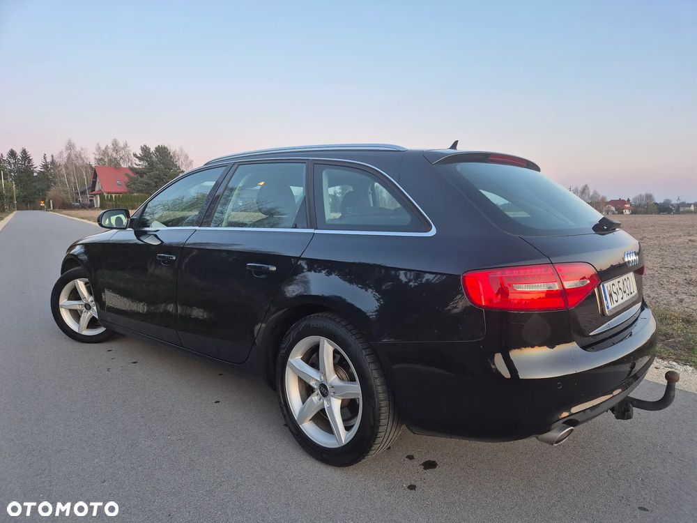Audi A4 Avant - 33