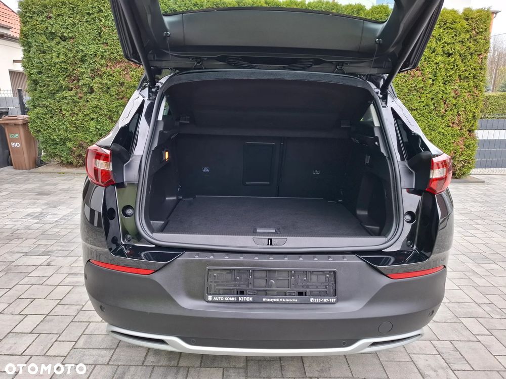 Opel Grandland X 1.2 Start/Stop Automatik Business INNOVATION - 23