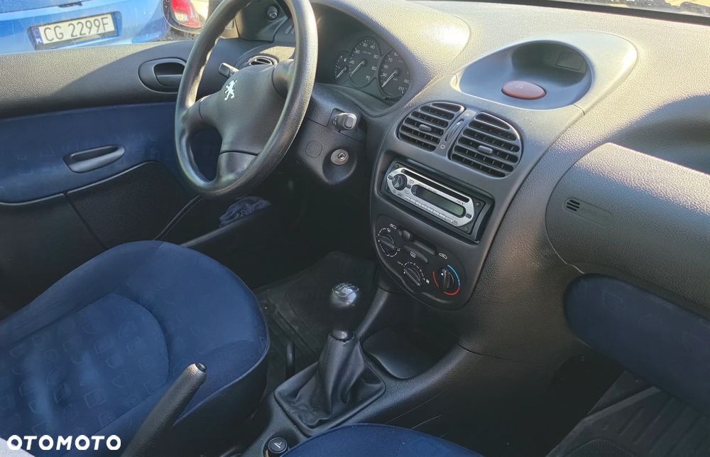 Peugeot 206 1.4 XR Presence - 12