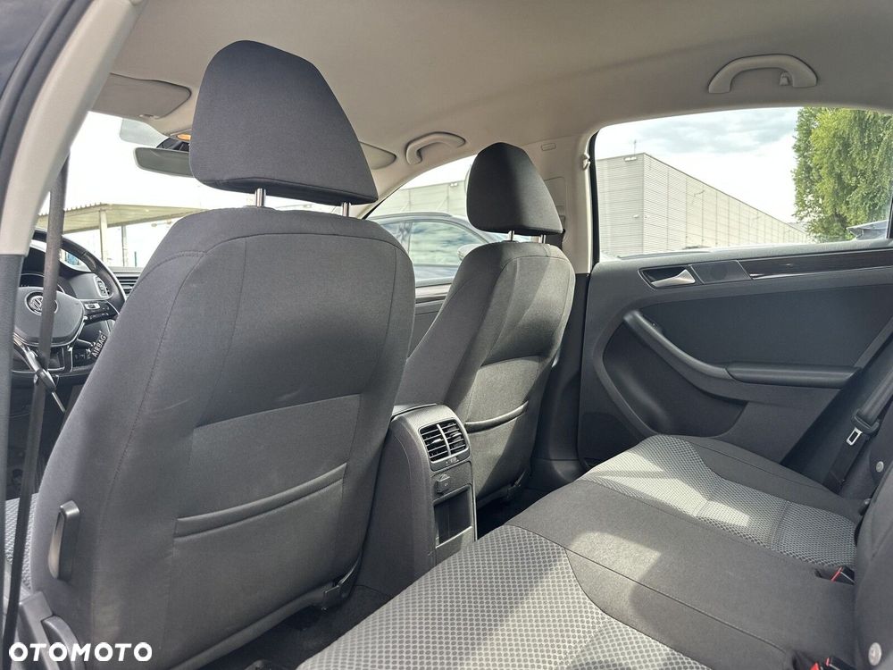 Volkswagen Jetta 1.4 TSI BMT Comfortline DSG - 28