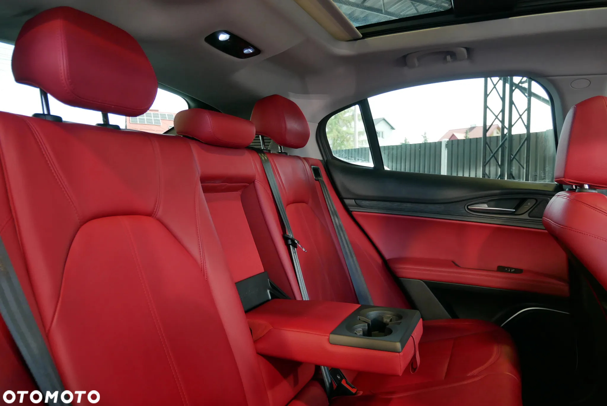 Alfa Romeo Stelvio - 12