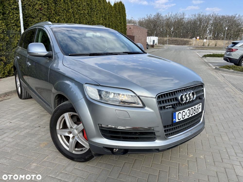 Audi Q7 - 7
