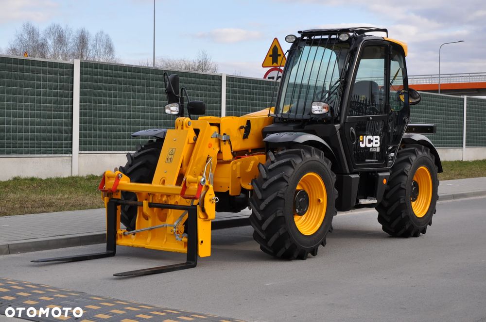 JCB 531-70 ŁADOWARKA TELESKOPOWA MAŁO MTG 546 UDŹWIG 3100 kg WYSOKOŚĆ ZAŁADUNKU 7 m NA GWARANCJI PRODUCENTA KLIMATYZACJA JAK NOWA! - 4