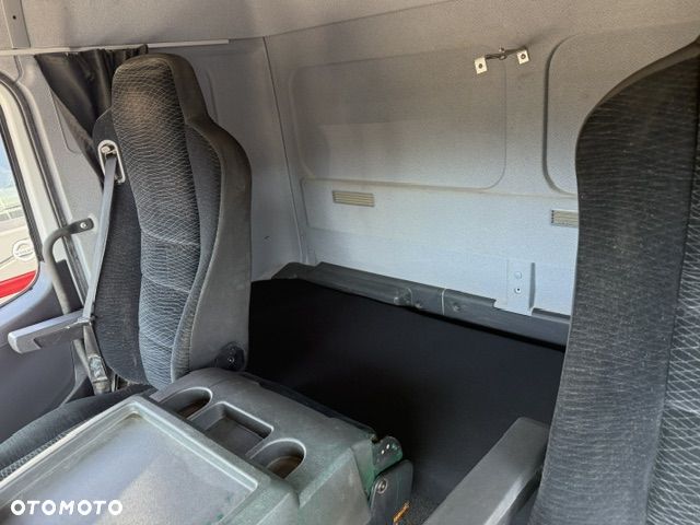 Mercedes-Benz Atego 1223 Skrzynia 7,5M/ Sypialka / Niski przebieg / - 6