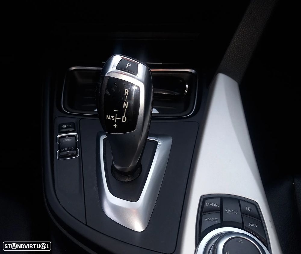 BMW 316 d Aut. Sport Line - 13