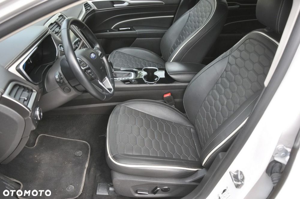 Ford Mondeo - 9