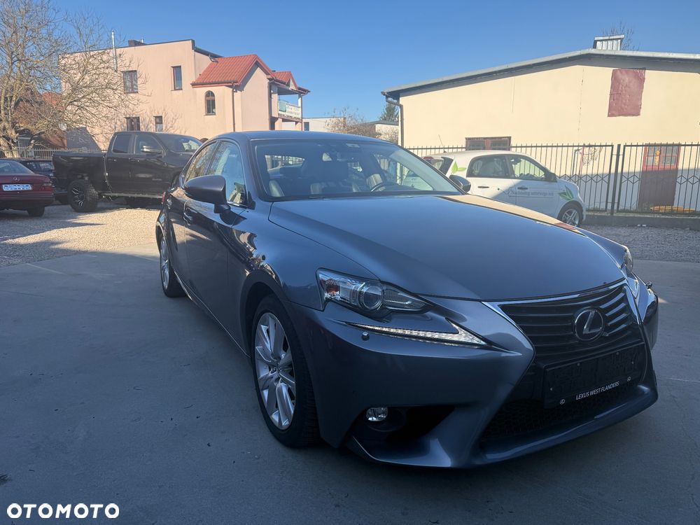 Lexus IS 300h Comfort EU6 - 1