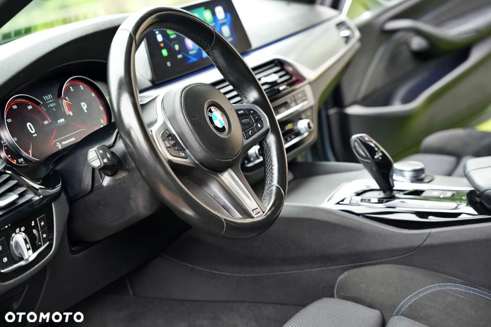BMW Seria 5 520d xDrive - 19