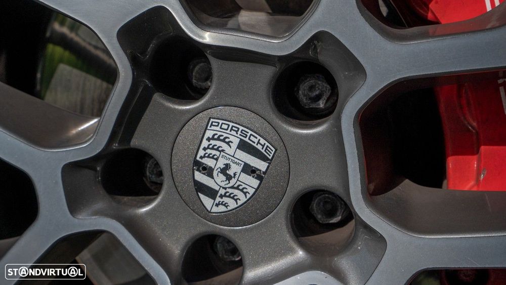 Porsche Macan Turbo Performance Package - 28