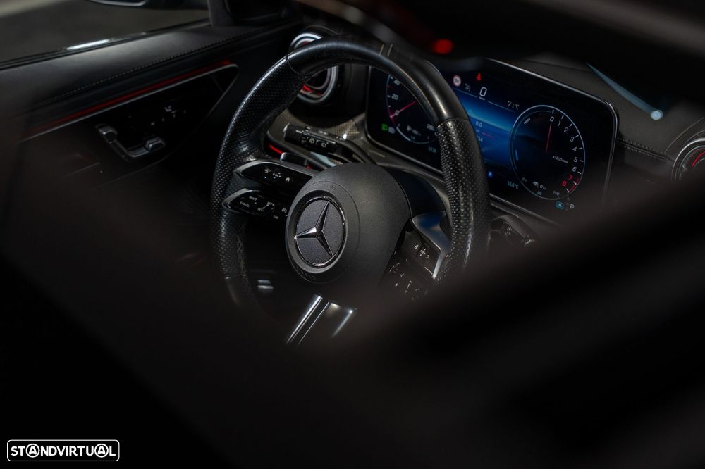 Mercedes-Benz C 300 e AMG Line - 20