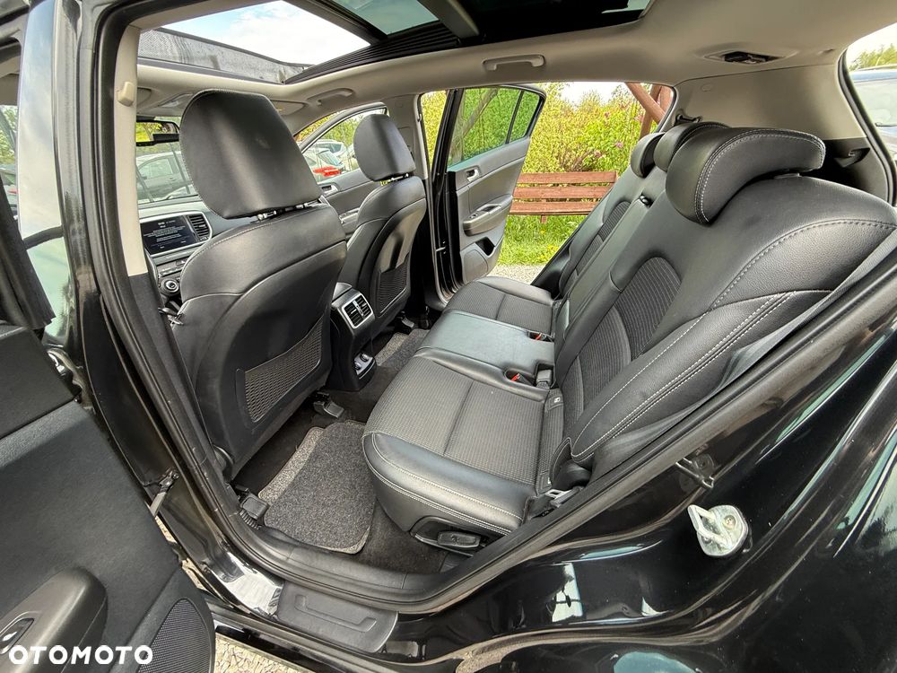 Kia Sportage 1.6 CRDI MHEV Black Edition Plus 2WD DCT - 19