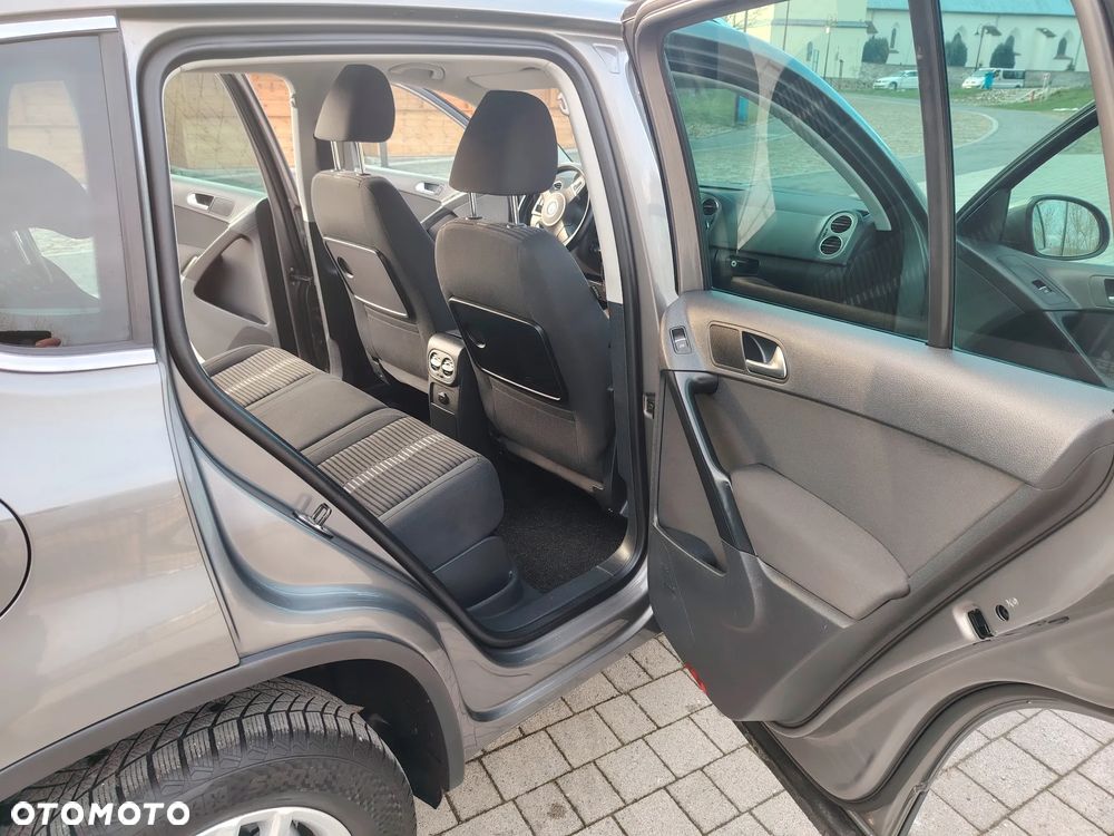 Volkswagen Tiguan 2.0 TDI DPF BlueMotion Technology Trend & Fun - 14