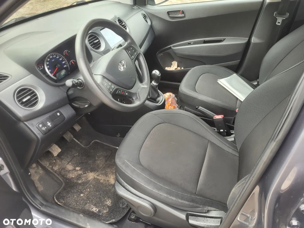 Hyundai i10 1.0 YES Gold - 23