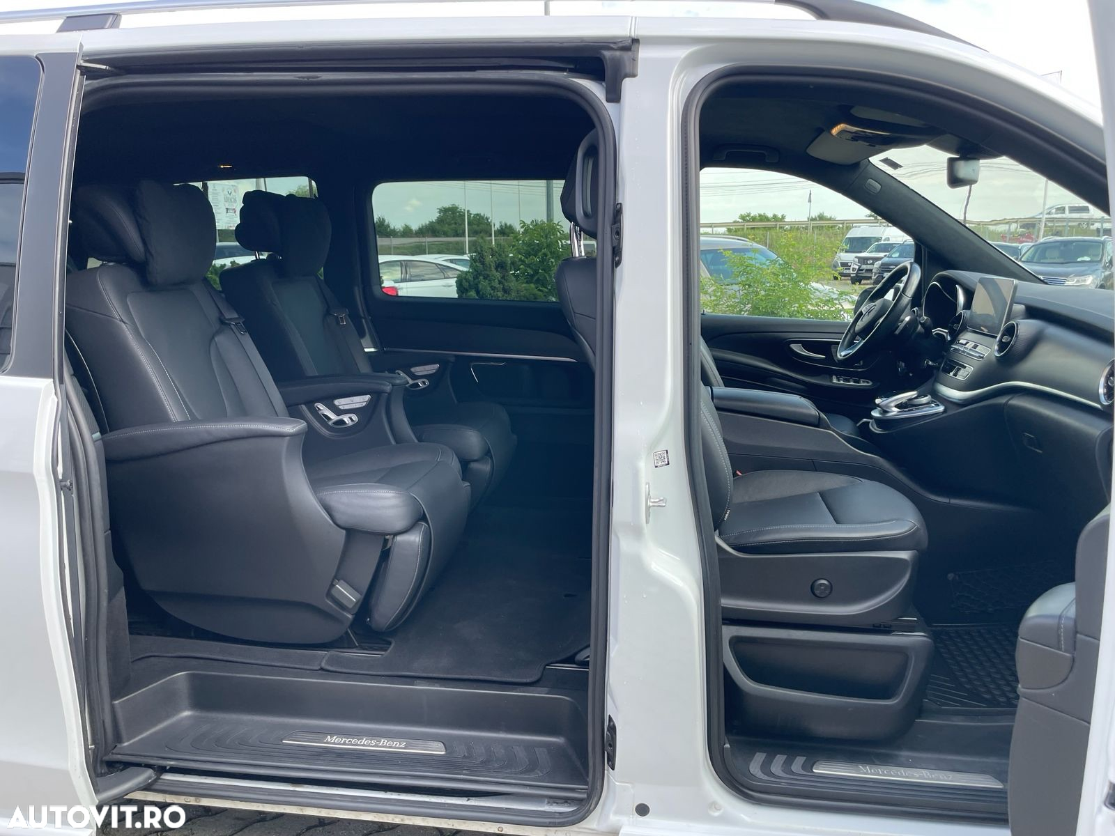 Mercedes-Benz V 300 d lang 4Matic 9G-TRONIC Exclusive - 16