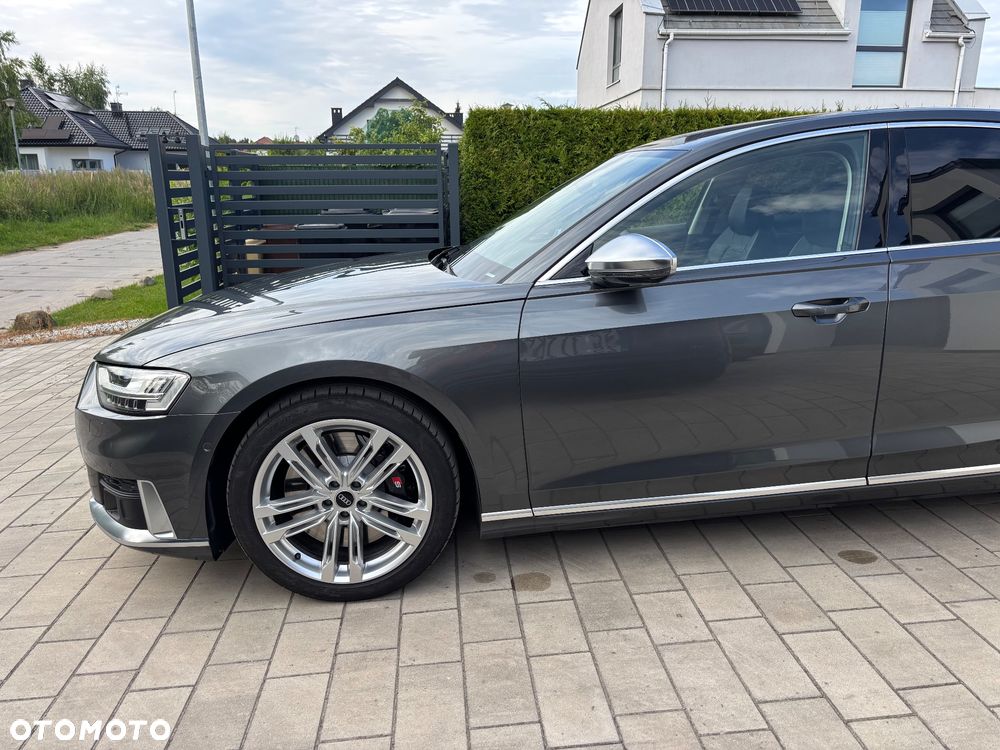 Audi S8 TFSI mHEV Quattro Tiptr - 3