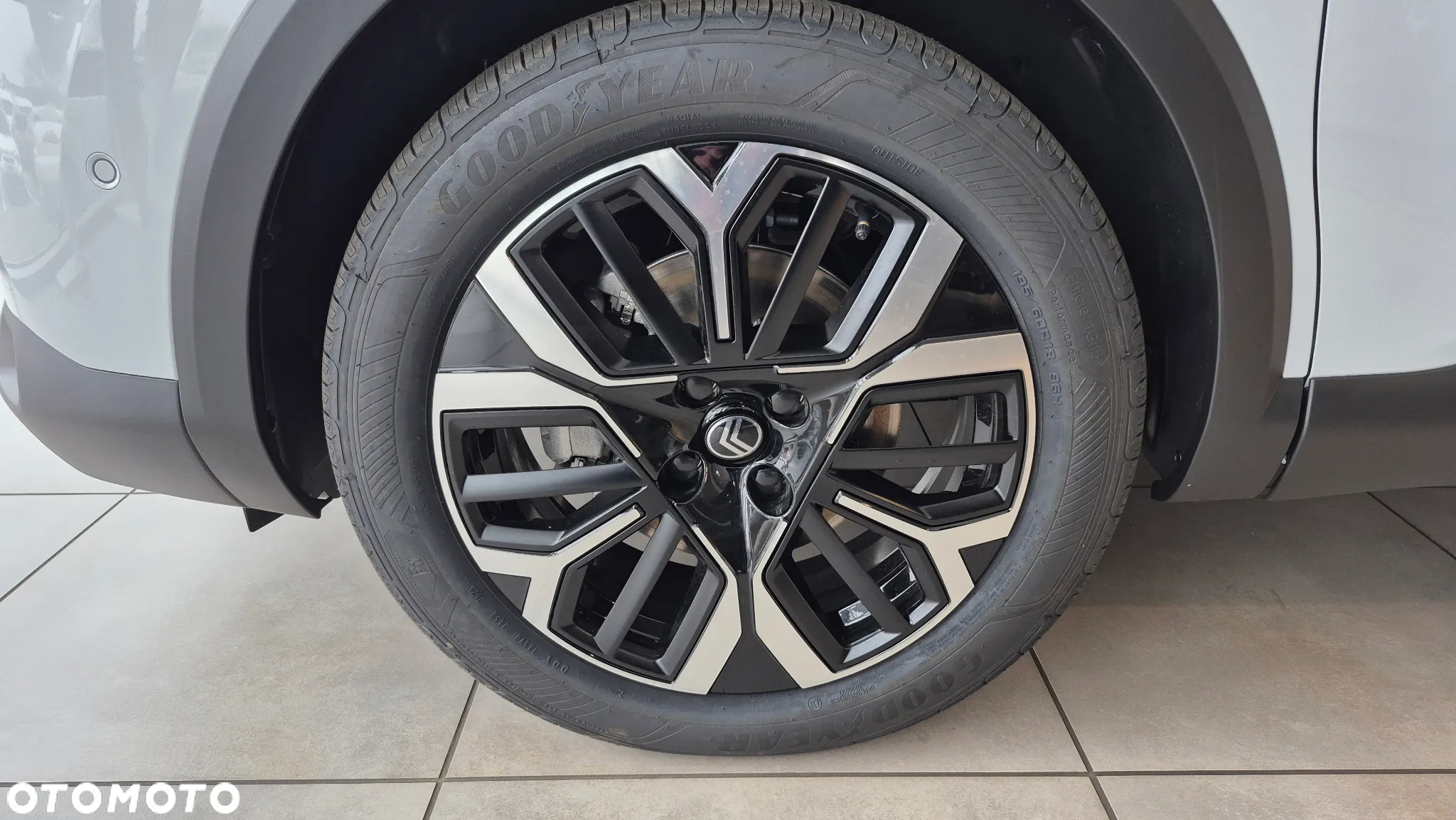 Citroën C4 1.2 PureTech Max S&S EAT8 - 5