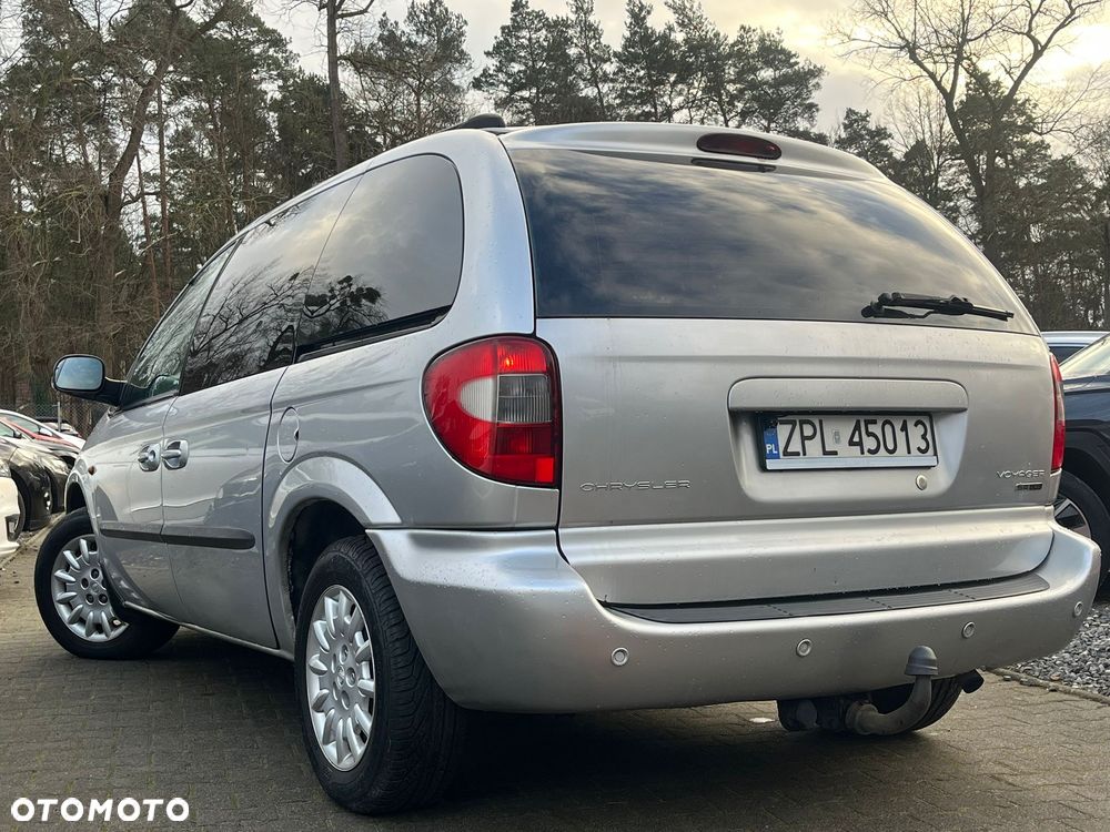Chrysler Grand Voyager 2.5 CRD Limited - 4