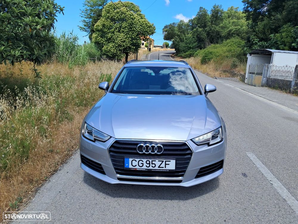 Audi A4 Avant 40 TDI S tronic - 1