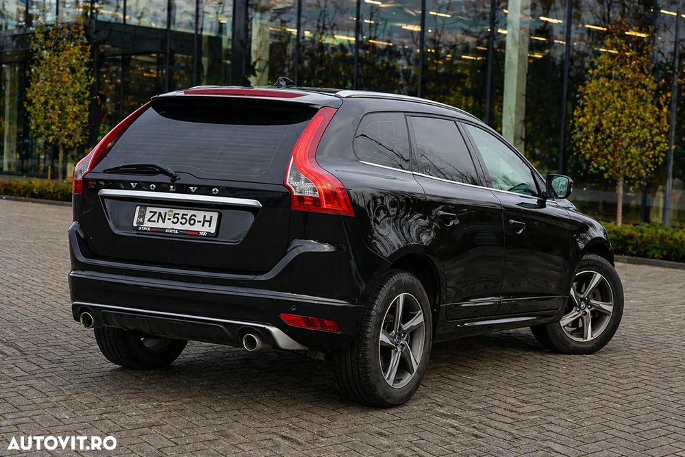 Volvo XC 60 D4 AWD Geartronic RDesign - 12