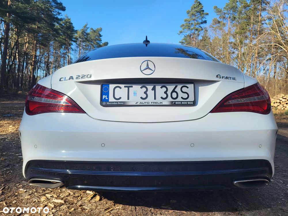 Mercedes-Benz CLA 220 4-Matic AMG Line - 28