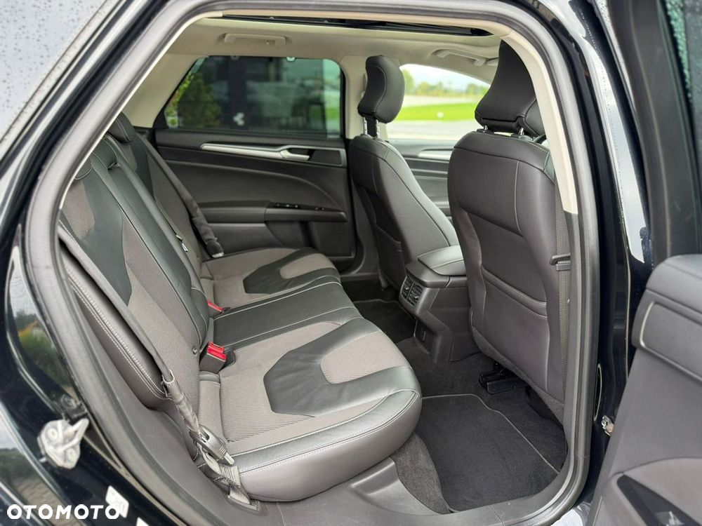Ford Mondeo - 17